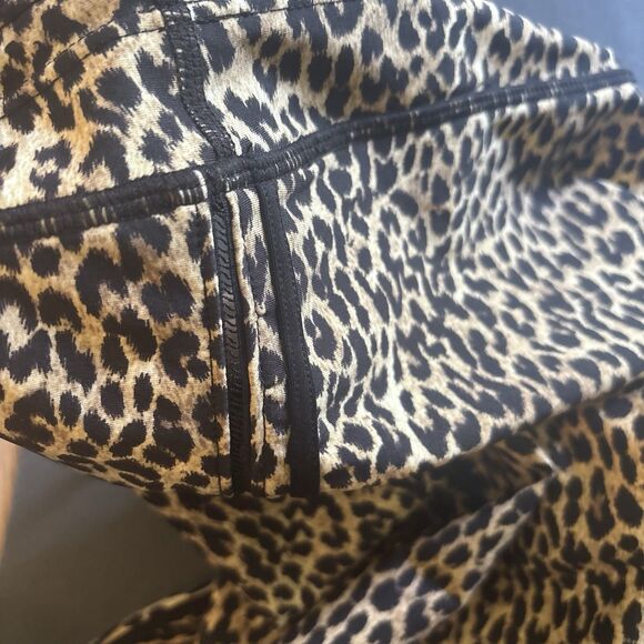NEW THE UPSIDE Size Large Sport Leo Leopard Yoga Leggings Pant Revolve Athletic - Picture 13 of 13